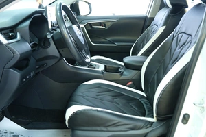 Внедорожник Toyota RAV4 2021 года, 3799000 рублей, Омск