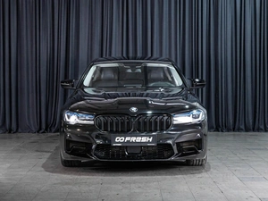 Седан BMW 5 серия 2018 года, 3000000 рублей, Волгоград