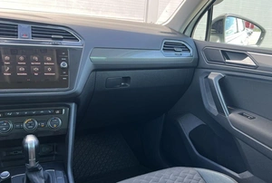 Внедорожник Volkswagen Tiguan 2019 года, 2235000 рублей, Солонцы