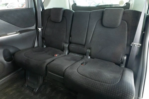 Хетчбэк Toyota Ractis 2010 года, 779000 рублей, Красноярск