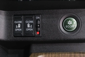 Минивэн Honda Stepwgn 2019 года, 2019000 рублей, Новокузнецк