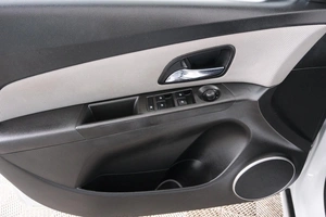 Хетчбэк Chevrolet Cruze 2013 года, 869000 рублей, Красноярск