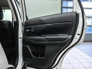 Внедорожник Mitsubishi Outlander 2018 года, 2200000 рублей, Красноярск