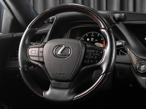 Седан Lexus LS 2018 года, 5190000 рублей, Тюмень