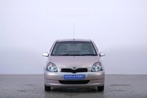 Хетчбэк Toyota Vitz 2000 года, 349000 рублей, Омск