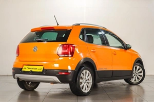 Хетчбэк Volkswagen Polo 2012 года, 989000 рублей, Челябинск