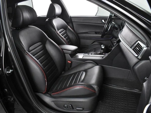 Седан Kia Optima 2018 года, 2335000 рублей, Воронеж