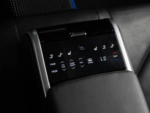 Седан Toyota Camry 2018 года, 2799000 рублей, Тюмень