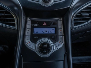 Седан Hyundai Avante 2011 года, 899000 рублей, Ставрополь