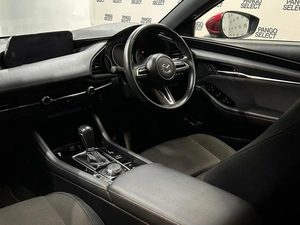 Хетчбэк Mazda 3 2019 года, 1612000 рублей, Красноярск