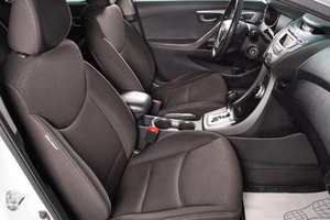 Седан Hyundai Avante 2011 года, 1079000 рублей, Сургут