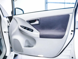 Лифтбек Toyota Prius 2011 года, 939000 рублей, Красноярск