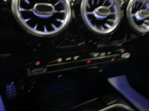 Хетчбэк Mercedes-benz A-класс 2019 года, 2287000 рублей, Солонцы