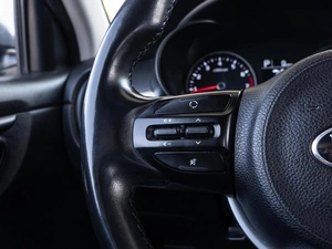 Седан Kia Rio 2019 года, 1520000 рублей, Волгоград