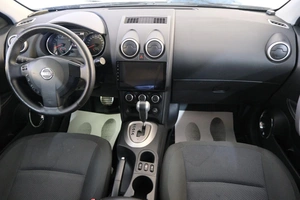 Внедорожник Nissan Qashqai 2010 года, 1049000 рублей, Омск