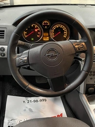 Хетчбэк Opel Astra 2011 года, 597000 рублей, Солонцы