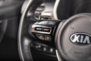 Хетчбэк Kia Rio X 2021 года, 1699000 рублей, Томск