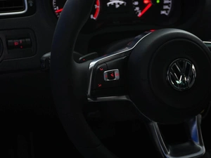 Седан Volkswagen Polo 2018 года, 1075077 рублей, Москва
