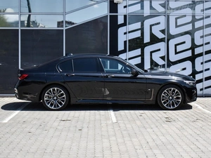 Седан BMW 7 серия 2019 года, 5750000 рублей, Краснодар