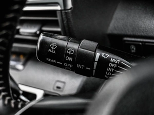 Минивэн Toyota Sienta 2015 года, 1319000 рублей, Кирилловка