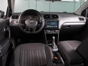 Седан Volkswagen Polo 2016 года, 1199000 рублей, Воронеж