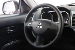 Внедорожник Mitsubishi Outlander 2007 года, 1229000 рублей, Омск