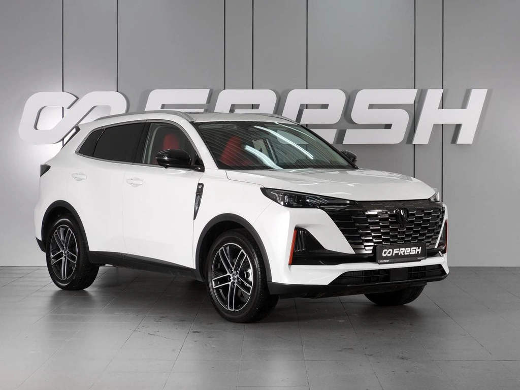 Внедорожник Changan CS55 Plus 2023 года, 2419000 рублей, Красный Пахарь