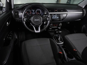 Седан Kia Rio 2019 года, 1599000 рублей, Воронеж