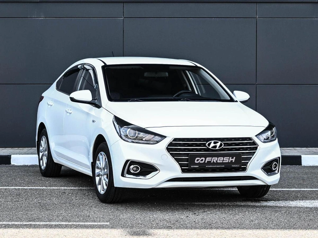 Седан Hyundai Solaris 2017 года, 1399000 рублей, Кирилловка