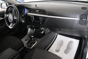 Хетчбэк Kia Rio X-Line 2019 года, 1619000 рублей, Омск