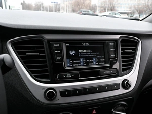 Седан Hyundai Solaris 2017 года, 999000 рублей, Волгоград