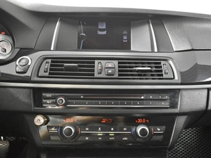 Седан BMW 5 серия 2013 года, 1230100 рублей, Казань