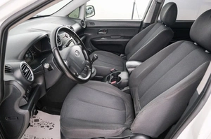 Минивэн Kia Carens 2011 года, 729000 рублей, Красноярск