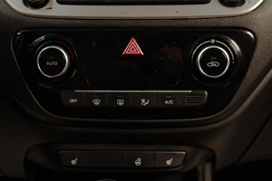 Седан Hyundai Solaris 2018 года, 939000 рублей, Челябинск