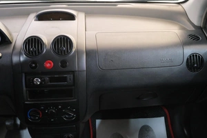 Хетчбэк Chevrolet Aveo 2006 года, 259000 рублей, Омск