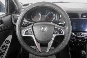 Седан Hyundai Solaris 2015 года, 819000 рублей, Кемерово