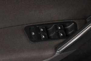 Хетчбэк Volkswagen Golf 2013 года, 1289000 рублей, Челябинск