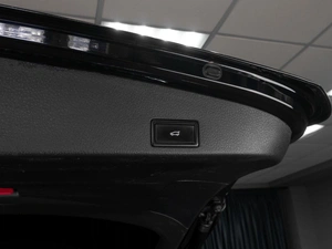 Внедорожник Volkswagen Touareg 2016 года, 3289000 рублей, Тюмень