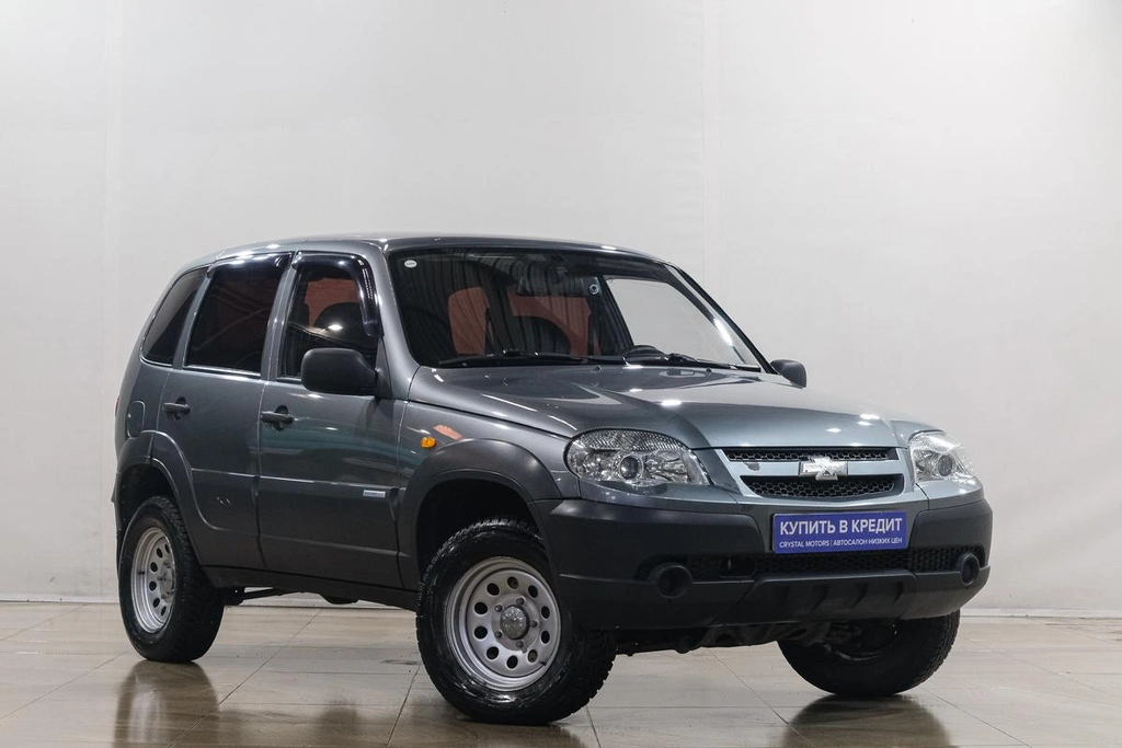 Внедорожник Chevrolet Niva 2011 года, 529000 рублей, Новокузнецк