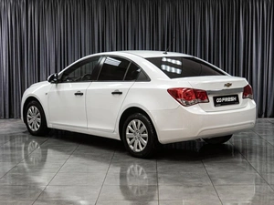 Седан Chevrolet Cruze 2011 года, 669000 рублей, Тюмень