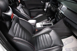Седан Kia Optima 2018 года, 2299000 рублей, Сургут