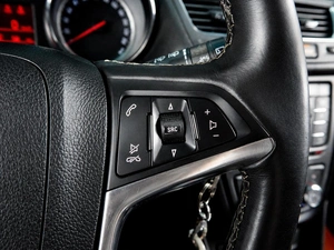 Внедорожник Opel Mokka 2014 года, 945000 рублей, Тюмень