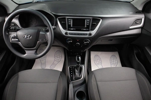 Седан Hyundai Solaris 2018 года, 1359000 рублей, Оренбург