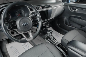 Седан Kia Rio 2021 года, 1459000 рублей, Тюмень