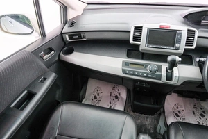 Минивэн Honda Freed 2013 года, 1129000 рублей, Красноярск