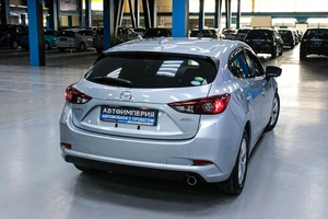 Седан Mazda Axela 2017 года, 1378000 рублей, Солонцы