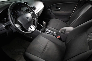 Седан Renault Fluence 2011 года, 819000 рублей, Сургут