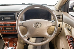 Седан Toyota Corolla 2001 года, 589000 рублей, Барнаул