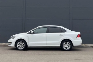 Седан Volkswagen Polo 2015 года, 780000 рублей, Солонцы