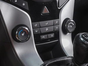 Седан Chevrolet Cruze 2010 года, 870000 рублей, Ростов-на-Дону